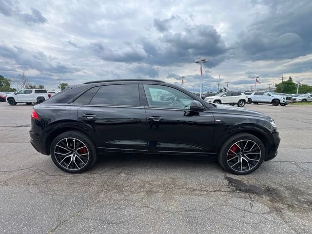 2022 Audi Q8 Premium Plus