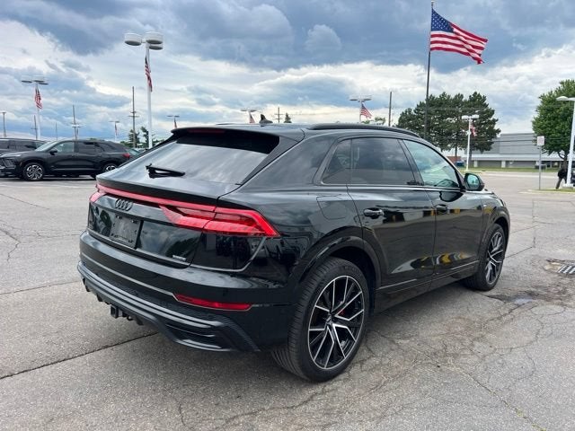 2022 Audi Q8 Premium Plus