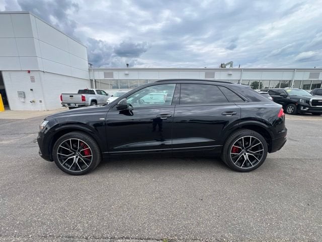 2022 Audi Q8 Premium Plus