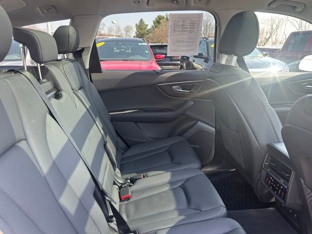 2024 Audi Q7 Premium Plus