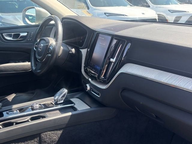 2022 Volvo XC60 Inscription