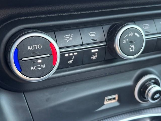 2018 Alfa Romeo Stelvio Sport