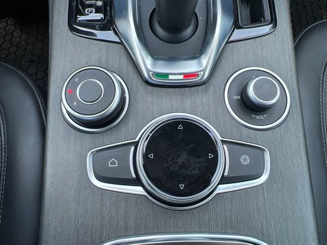 2020 Alfa Romeo Stelvio Ti Lusso